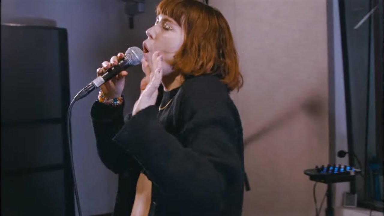 Grouplove covers Dancing On My Own  - Robyn | EXCLUSIVE!!