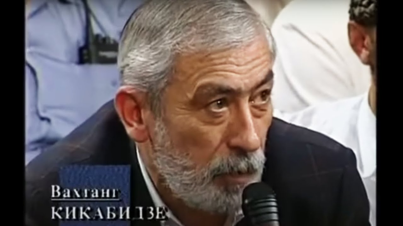 -... эта удивительная - позорная фраза!..