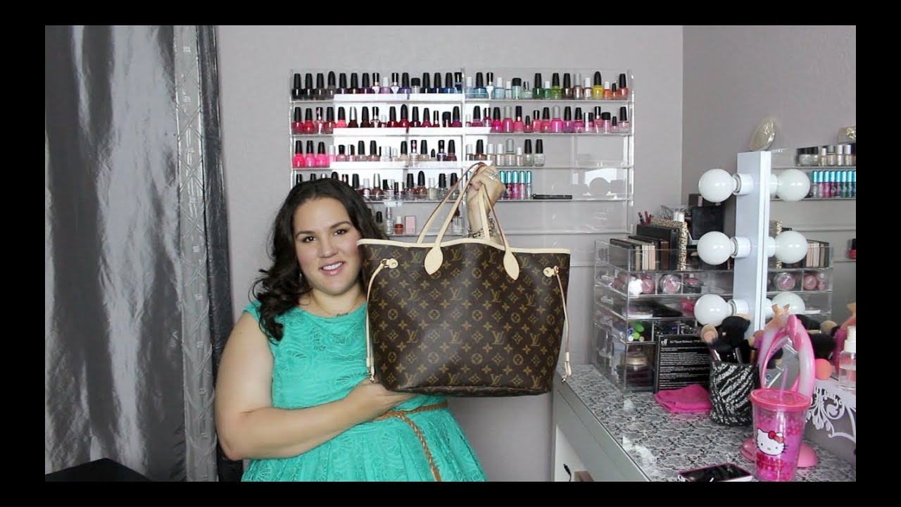 What's in my Purse/Handbag?! ~Louis Vuitton Monogram Neverfull MM~