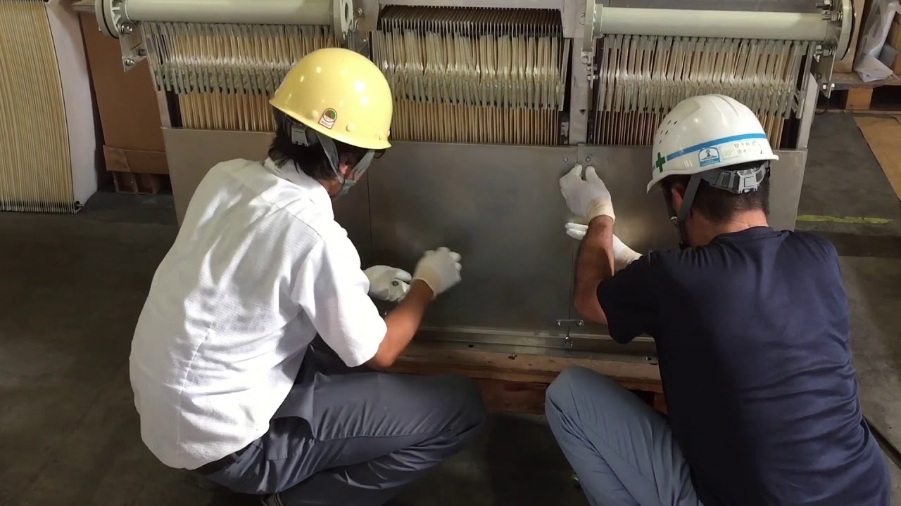 Toray MBR — Installing an element cassette in a NHP module