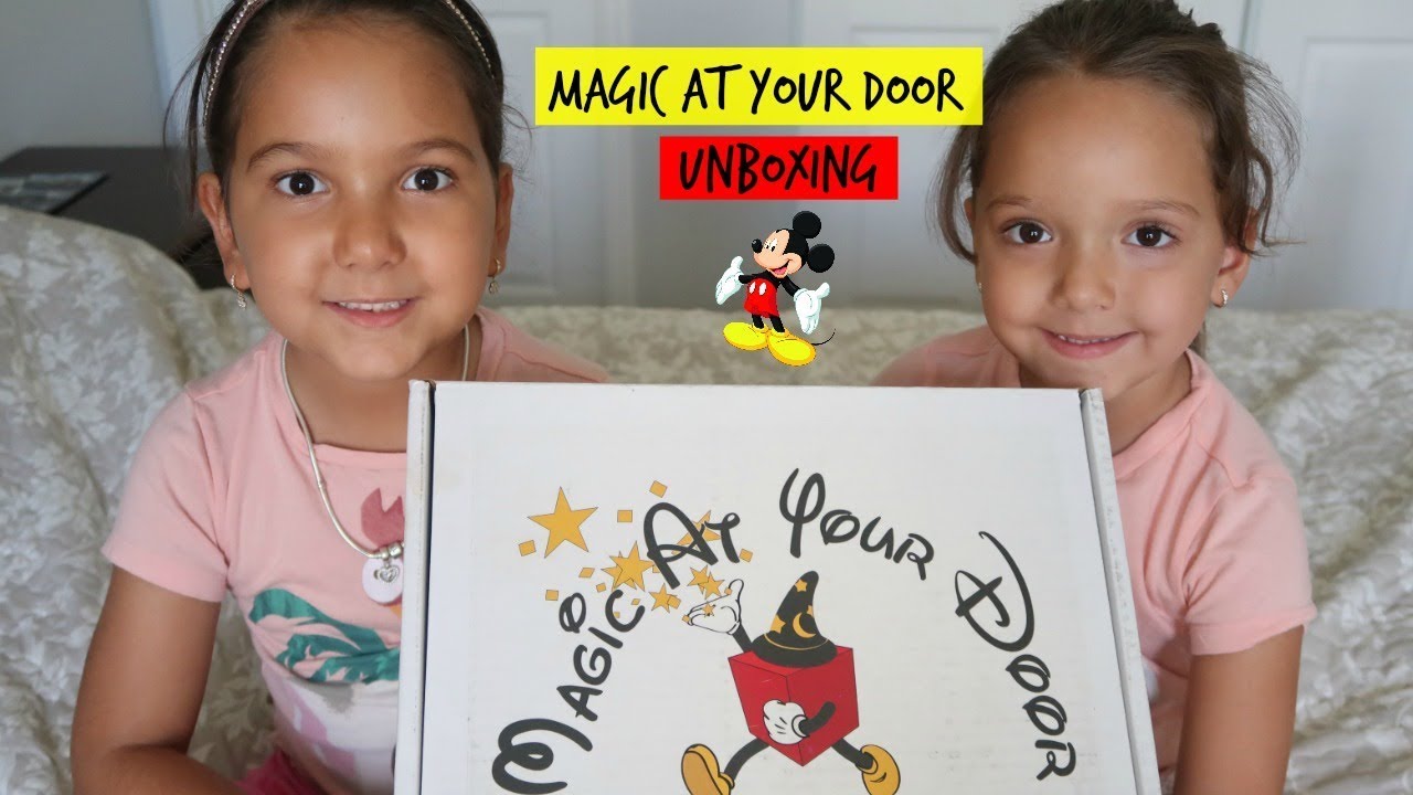MAGIC AT YOUR DOOR UNBOXING AUGUST 2017 | SUBSCRIPTION BOX
