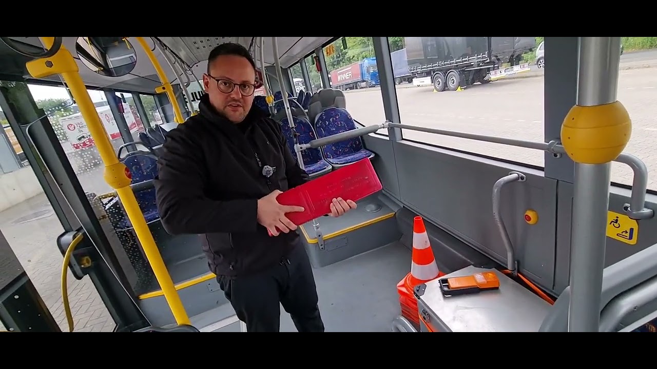 6.1 Warnleuchte(Funktion) Warndreieck, Warnweste Vorhandensein