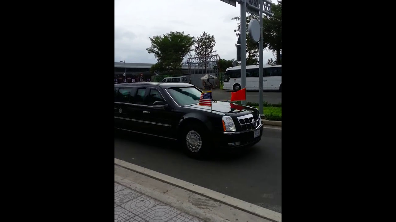 #uspresidentialelection2024  #tinhoaky  PRESIDENT BARACK OBAMA IN TAN SON NHAT