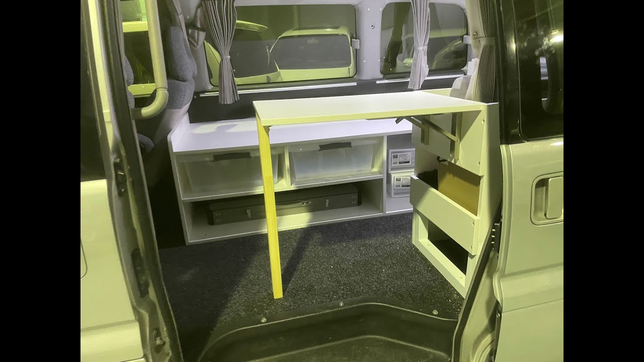 Mitsubishi Delica L400 single camper