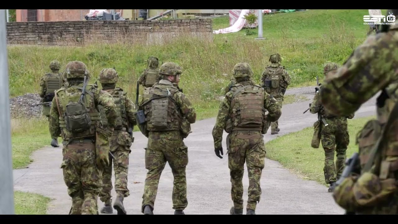 Обзорное видео учений военных Эстонии в Силламяэ OKAS 22