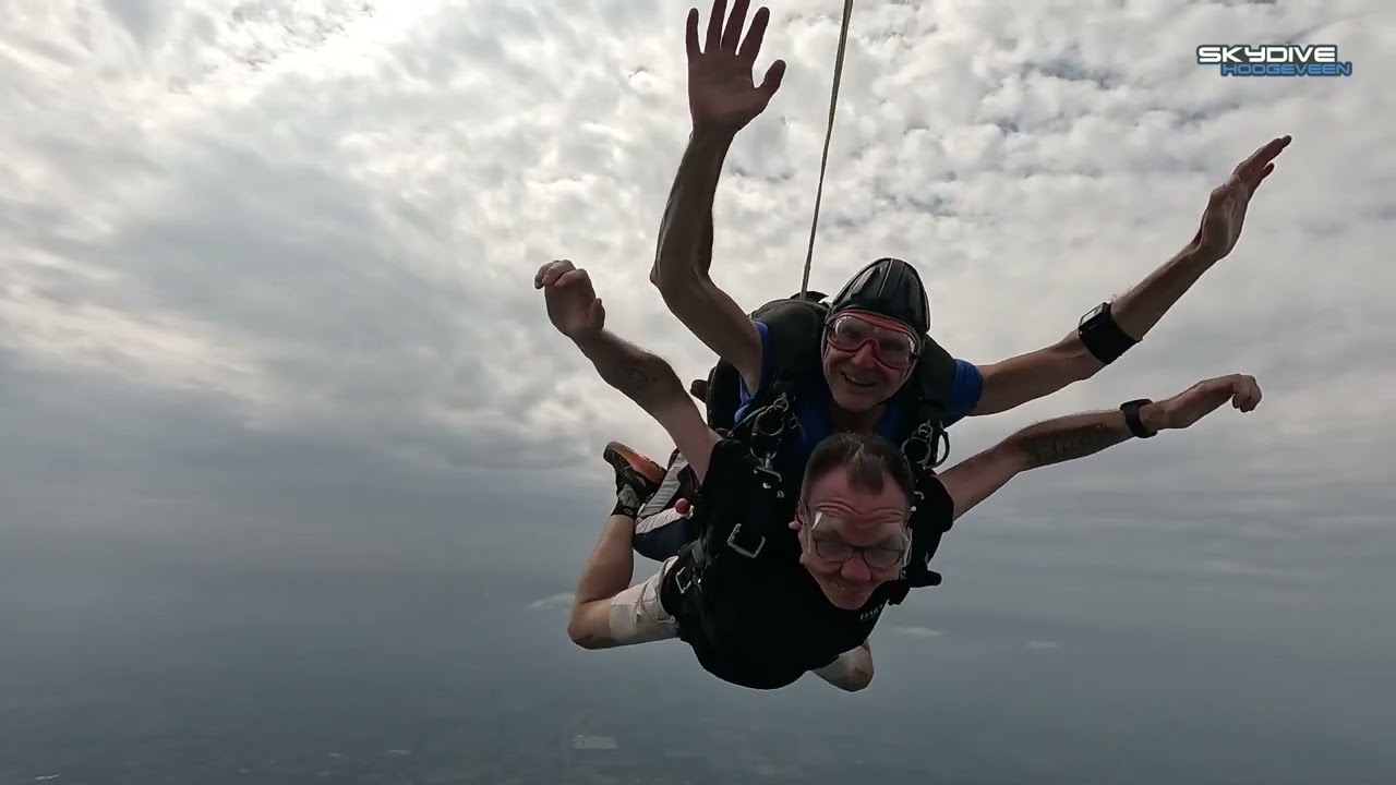 Jordi tandemsprong 14-06-2025 Skydive Hoogeveen