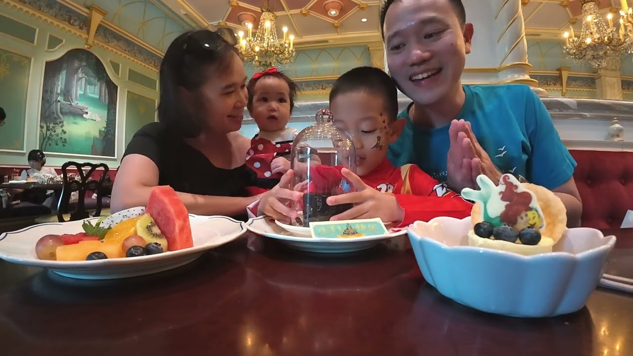 Shanghai Day 8 - Disney part 1.