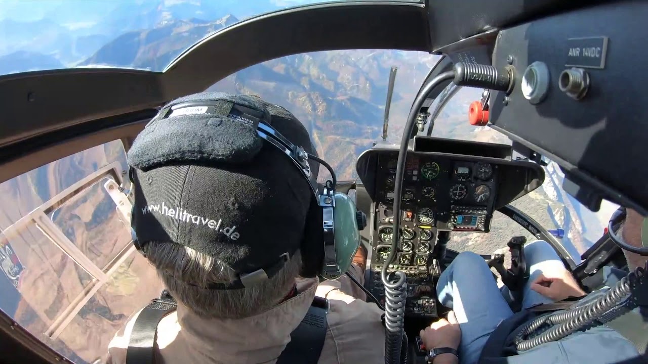 BO105 Aerobatics   Red Bull Salzburg   Blacky und Dieter