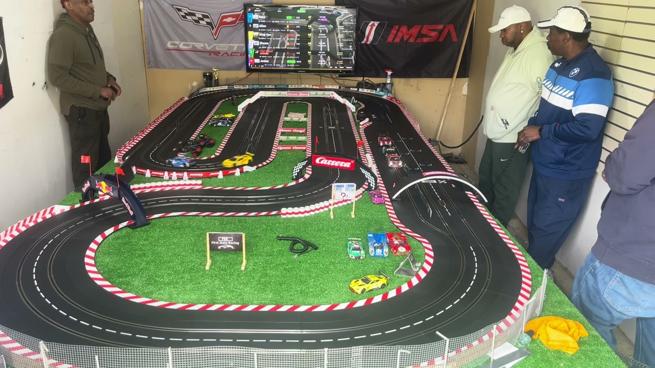 Carrera Digital 1/24 No magnet racing/  GT series at LMP