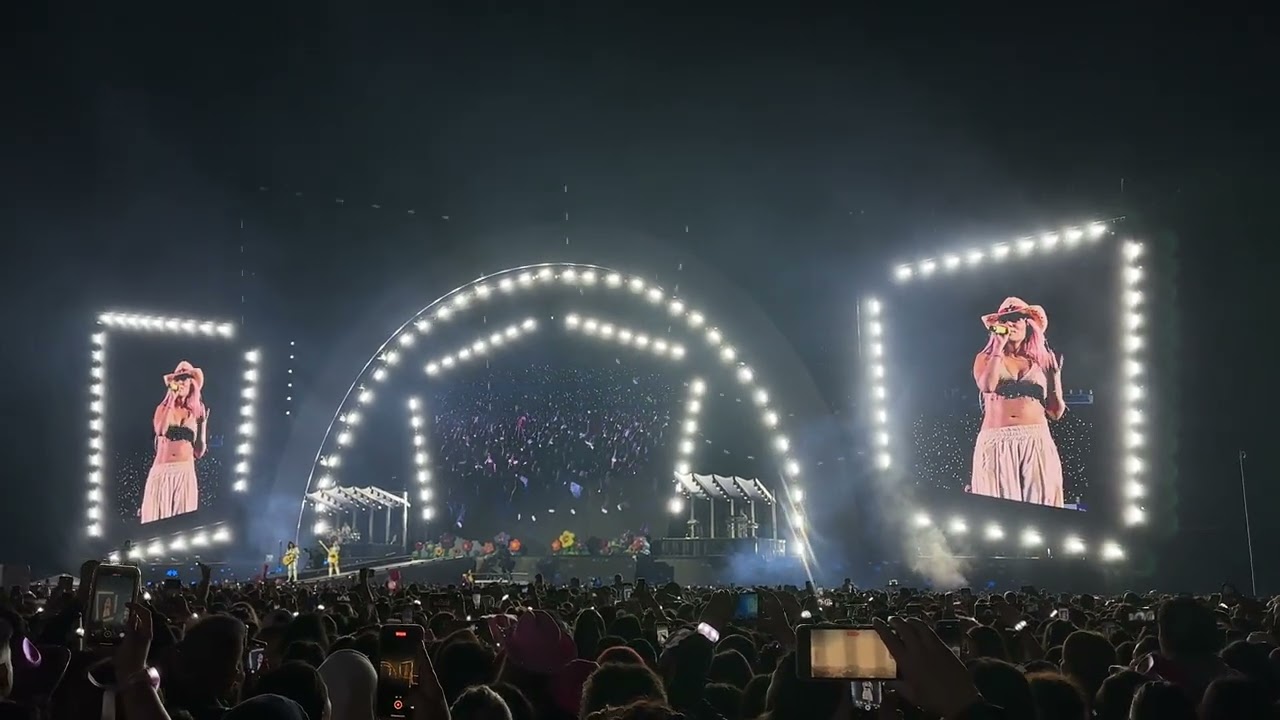 Karol G, Becky G - MAMIII (En Vivo) Mañana Será Bonito Tour | Buenos Aires 27.04.24