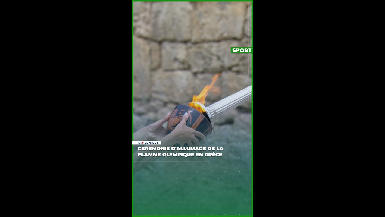 Cérémonie d'allumage de la flamme olympique en Grèce