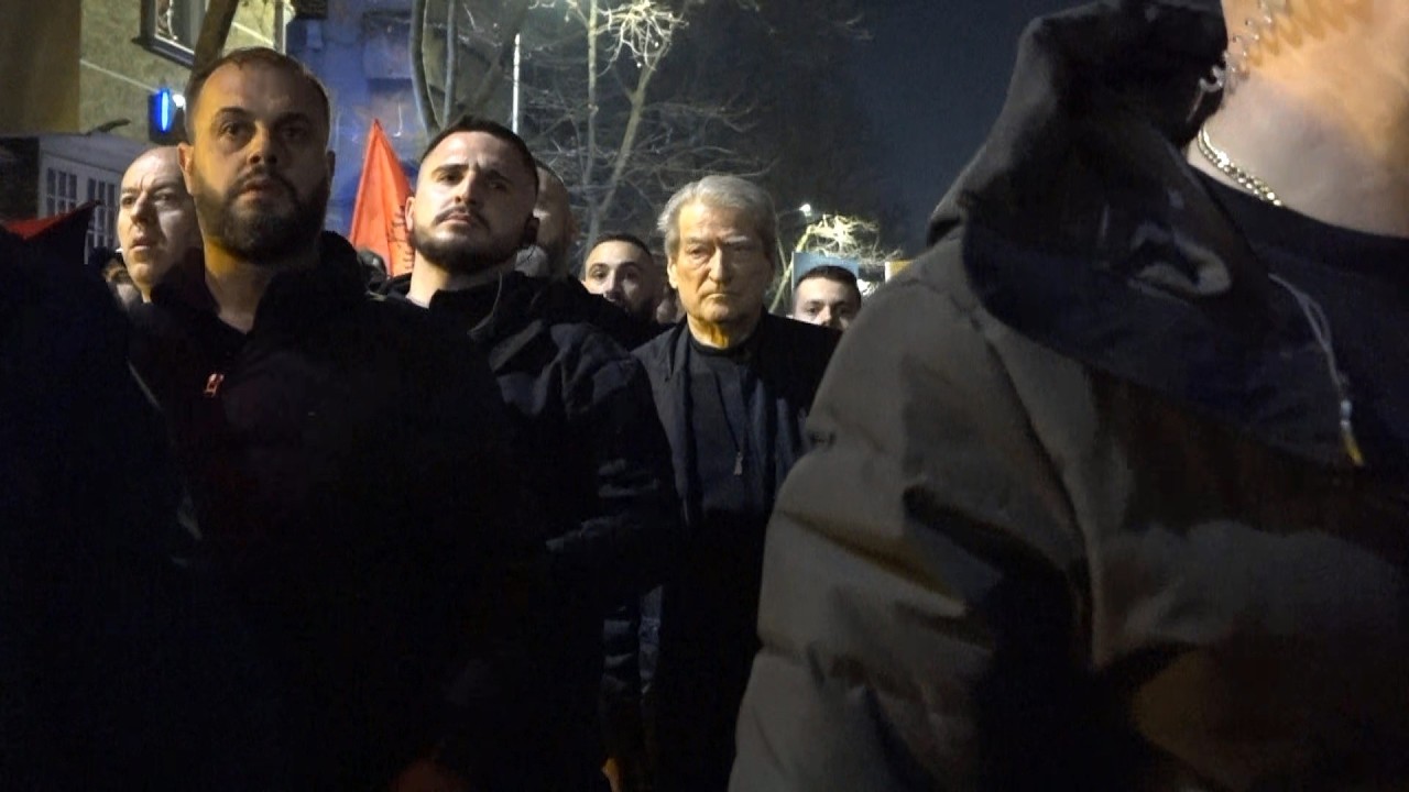 Parlamenti nuk është më pika kyçe! Ku po shkojnë protestuesit?