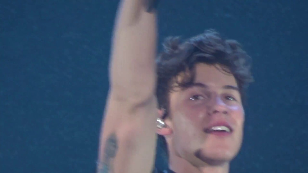 Shawn Mendes - Treat You Better 10-13-18