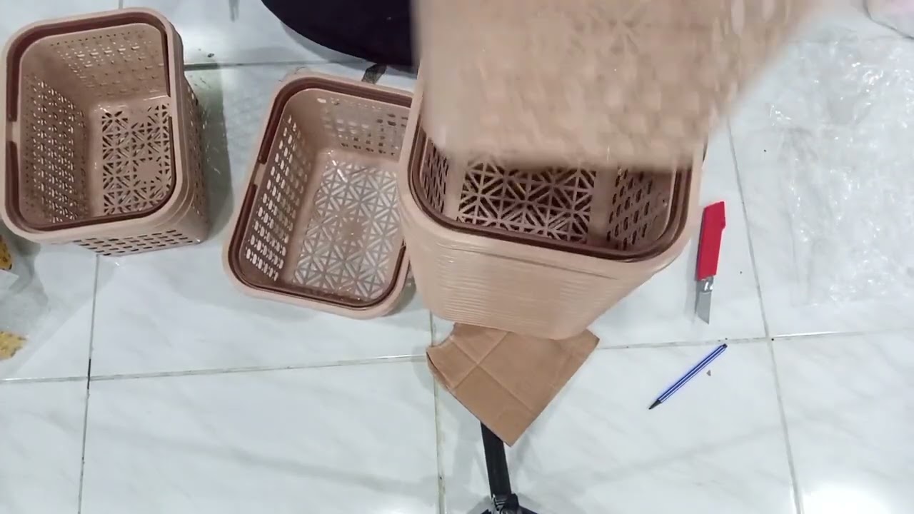 Unboxing keranjang pecah 2