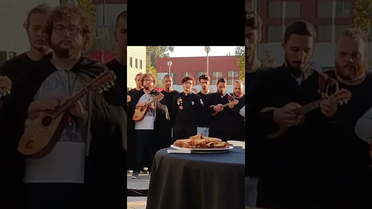 TUNA ACADÉMICA ESACT: Students keeping the ANCIENT traditions alive!