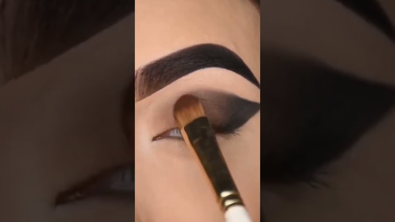 Wedding eye makeup||engagement bridal eyelook #shorts #makeup #wedding #transformation #glam #trend