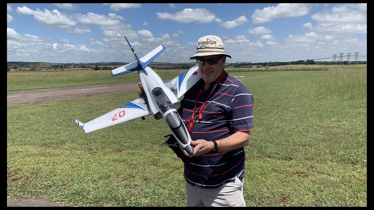 Maiden Flight of a 70mm EDF Viper Jet flown by Johnny Foonk (1080HD)