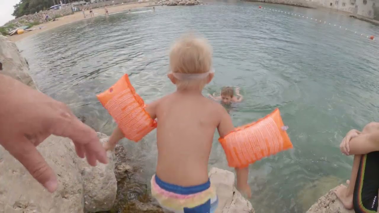 Nekoč nekje - na morju :)