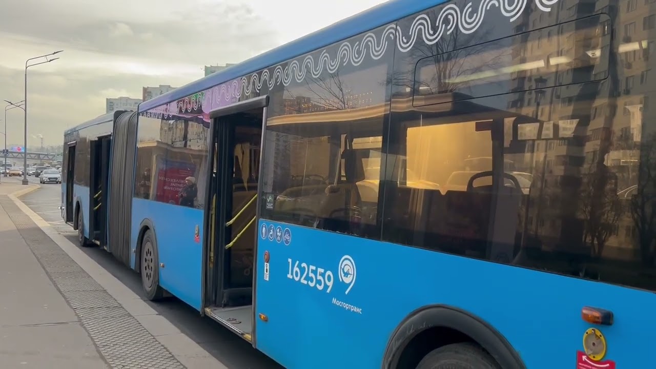 Автобус ЛиАЗ-6213.65-77 с маршрутом 852 ”Загорье - Чертаново-Центральное” 