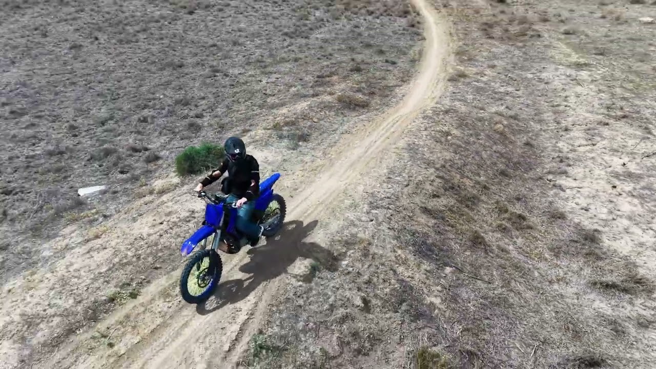 DJI Air3s Activetrack Yamaha YZ250 