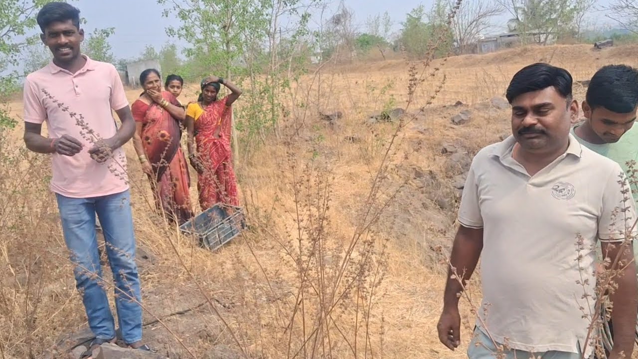 तब्बल 50 फुट विहिरीत विषारी नागाचे गावठी रेस्क्यू!