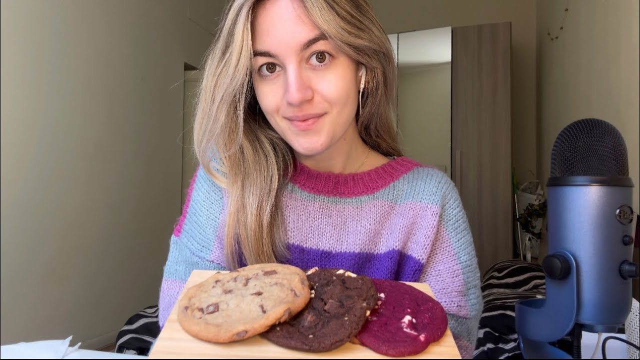 EATING COOKIES 🍩 donut + crumble cookies (muckbang asmr ita)