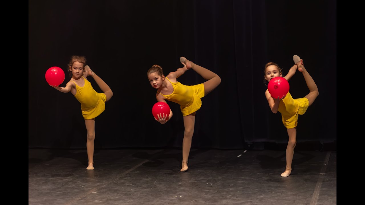 Art in Motion karácsonyi gála 2025- Rákosliget alsós labda gyakorlat