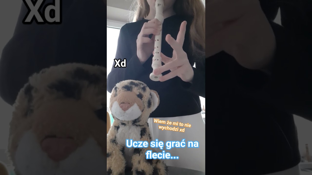 Ucze się grać na flecie... 