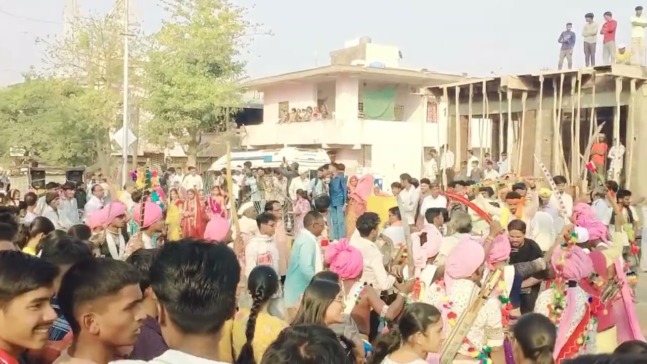 🙏 सोनाली कुलकर्णी बोराडी गावात आने वाली हे ईसलिए फुल🖤 तयारी की हे आदिवासी परंपरा 21/1/2026👻💟 Boradi 