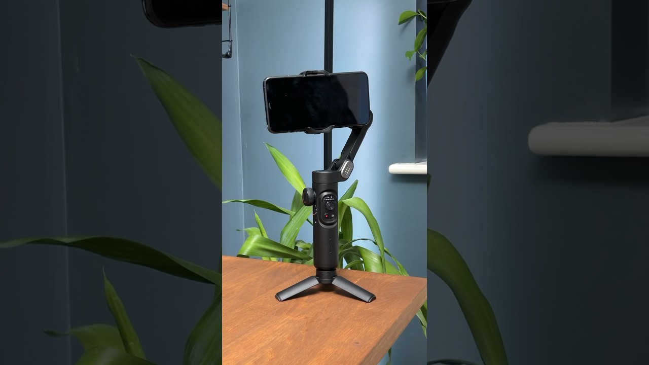 AOCHUAN Smart XE gimbal stabilizer.