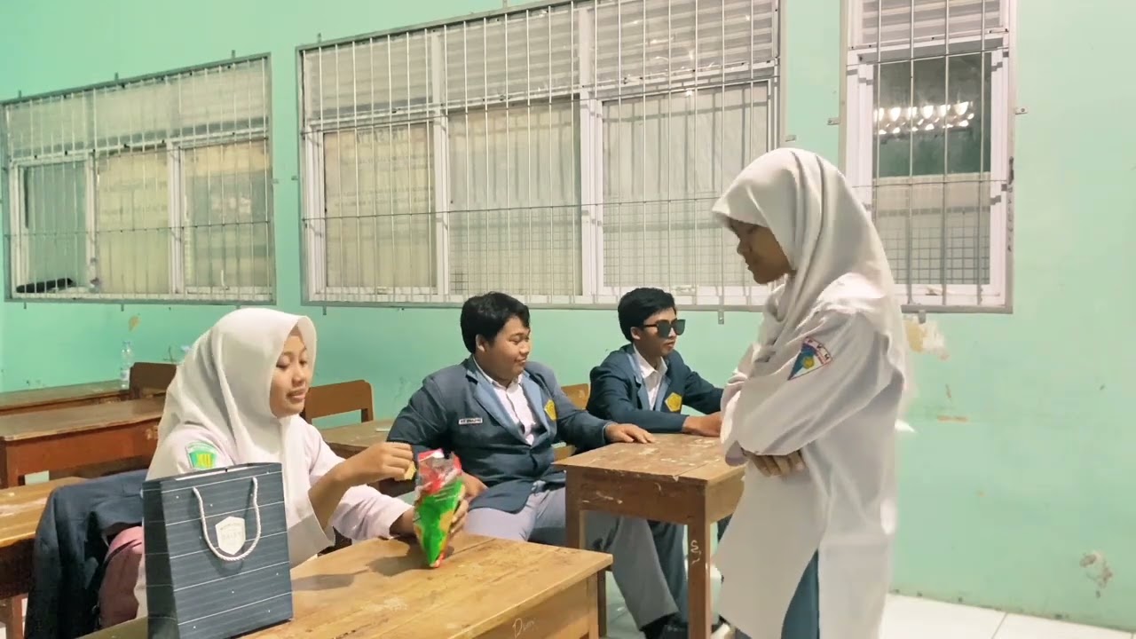 SOSIO DRAMA TUGAS UJIAN PRAKTEK SOSIOLOGI KEL.5