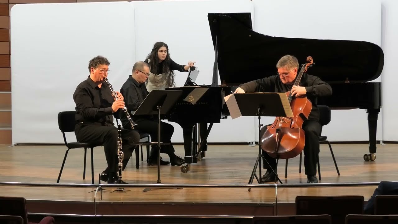 Nino Rota - Trio pentru clarinet, violoncel și pian