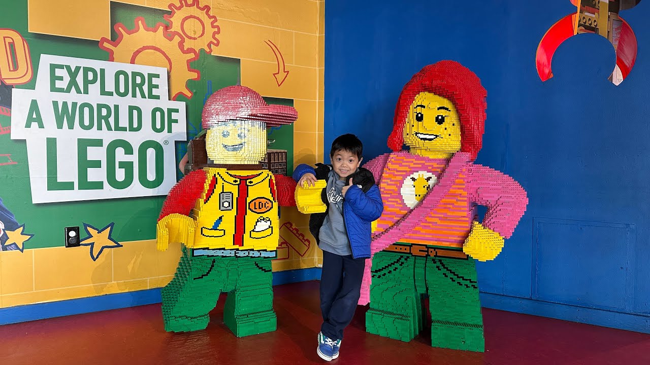 Trải nghiệm LEGO Discovery Center Kansas City and Fritz Hamburger 🍔 