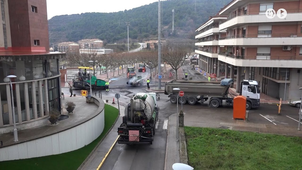 Nova pavimentació del Passeig de la Via de Puig-reig