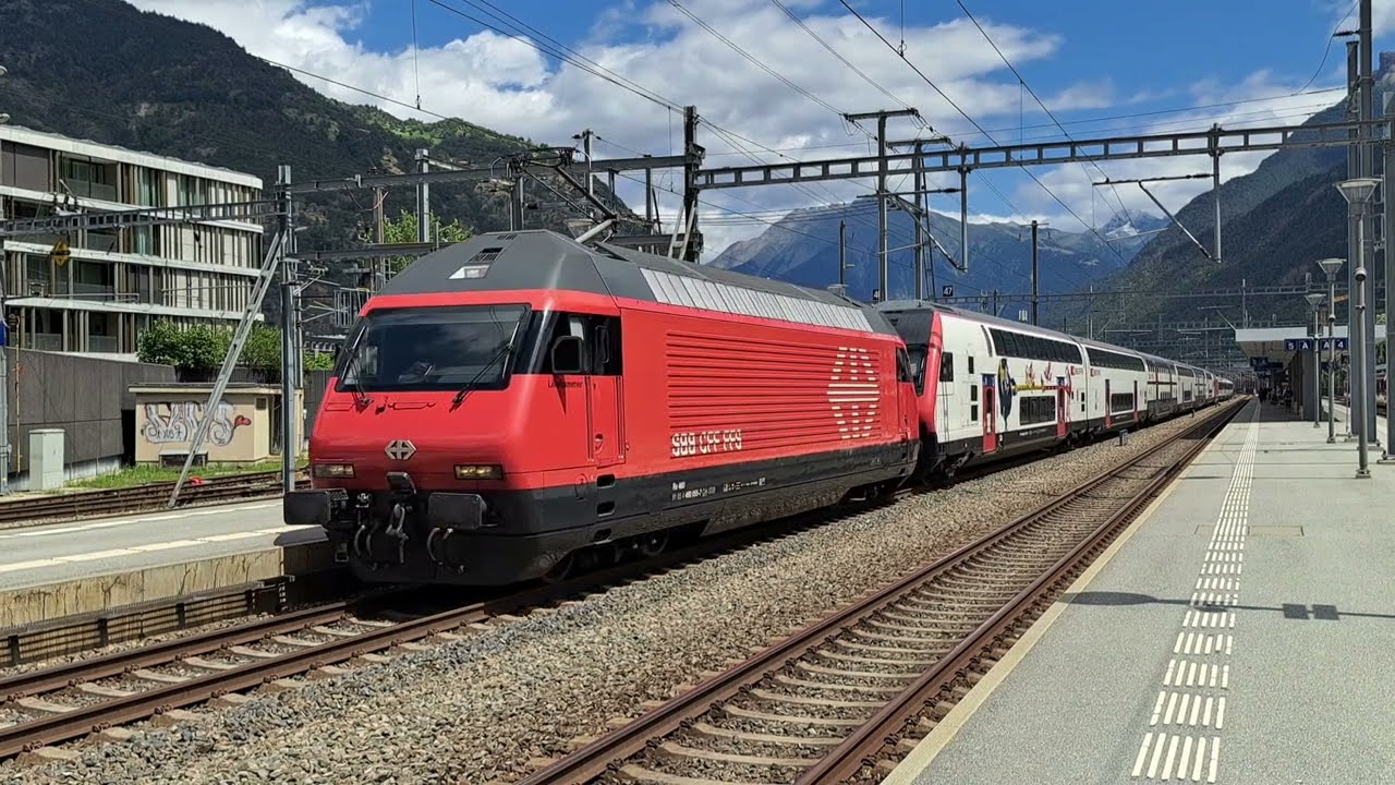 Treinen op station Visp 26-07-2023! Züge am Bahnhof Visp! / Trains at Visp Railway Station! (CH)