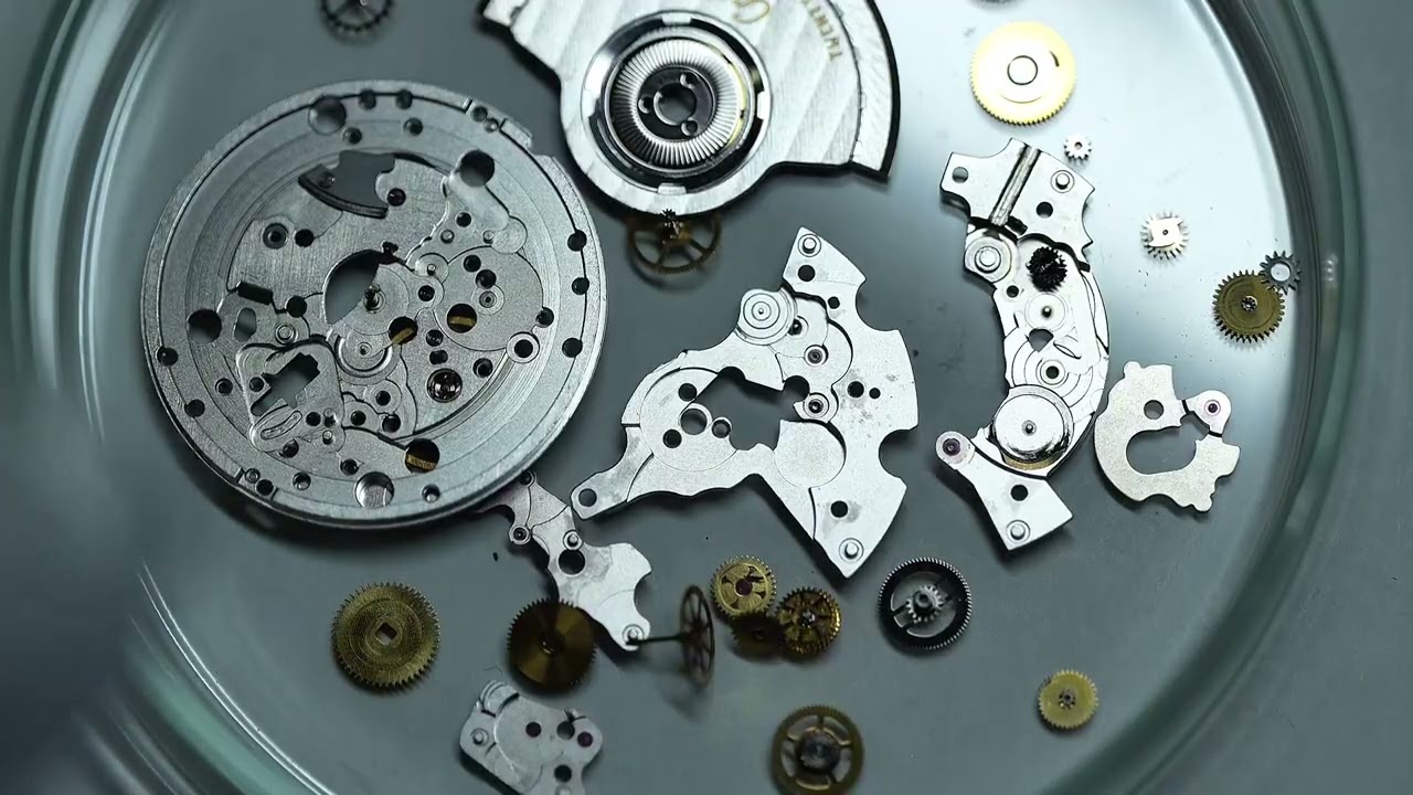 Full Overhaul & Polishing of a Cartier Pasha &ndash; Watch Restoration Process