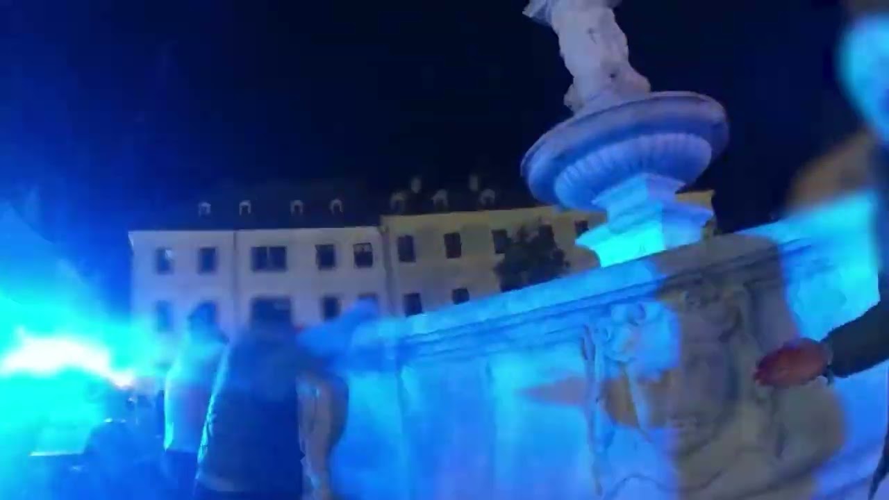 Mestsk&aacute; pol&iacute;cia v Bratislave zasahovala pri brut&aacute;lnej bitke na Hlavnom n&aacute;mest&iacute;