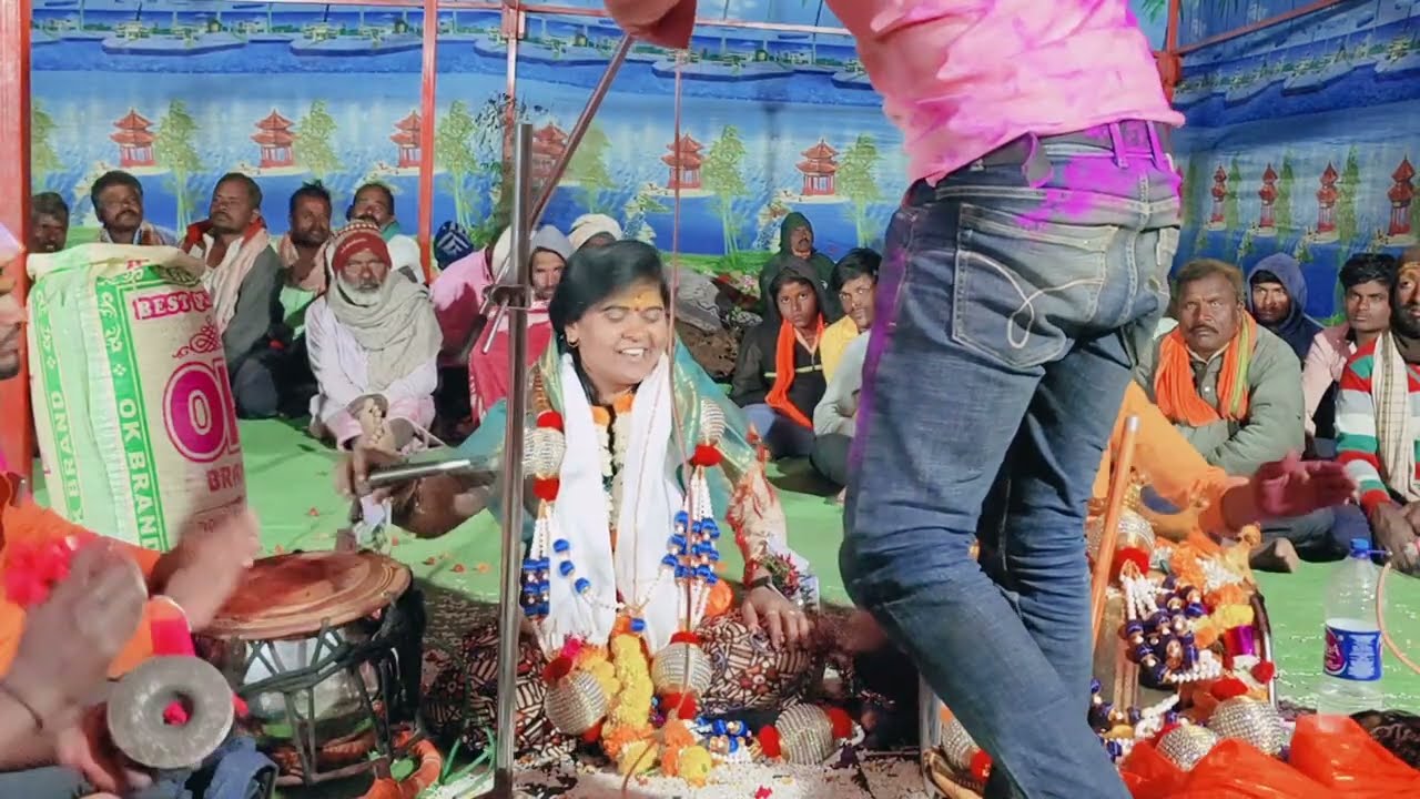 ಸುಮಿತ್ರಾ ಮುಗಳಿಹಾಳ ಡೊಳ್ಳಿನ ಪದ Sumitra mugalihal sambhashan padagalu #halappa_Pujeri YouTube channel  