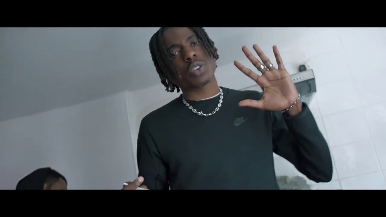 Gambino La MG - Summerhouse #11 (Clip Officiel)