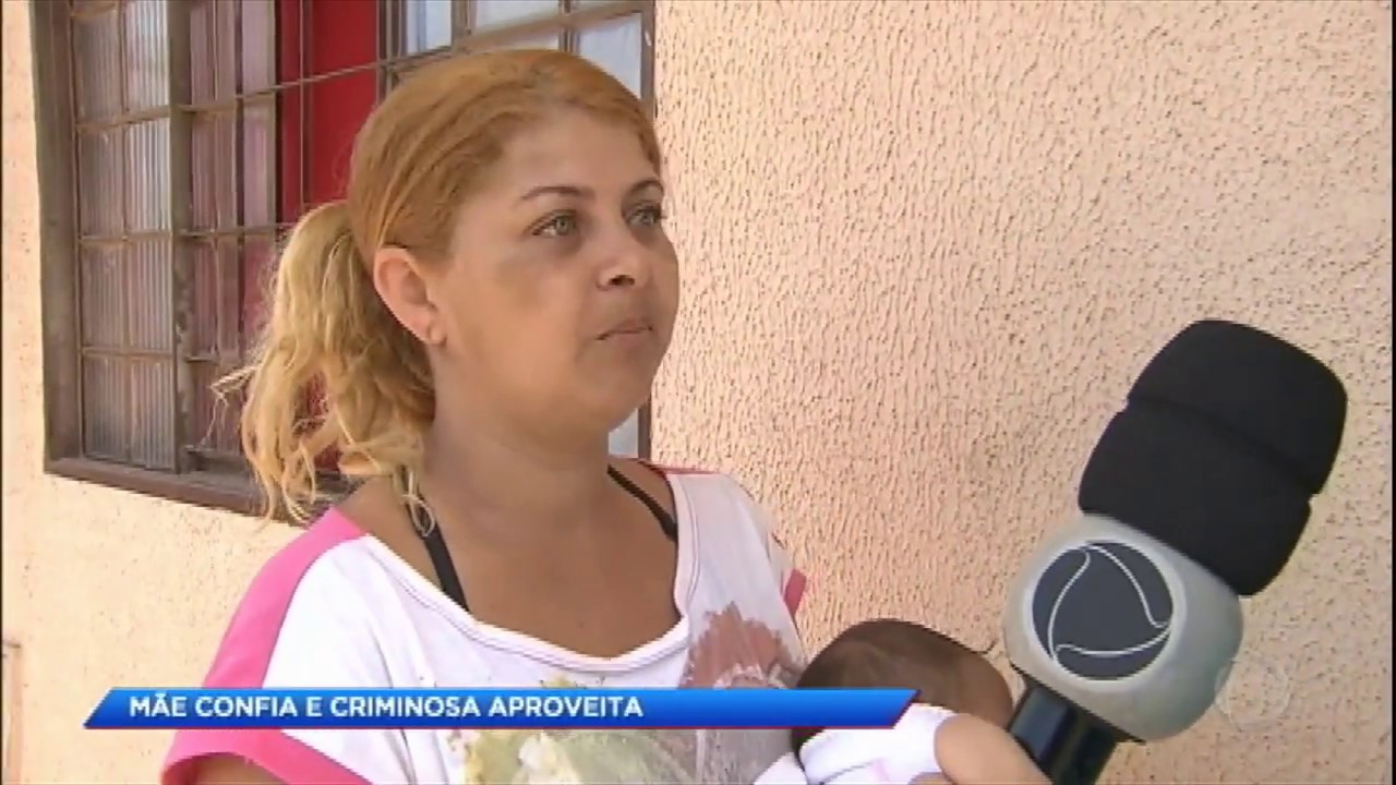 Mulher rouba bebê da vizinha para enganar ex-marido