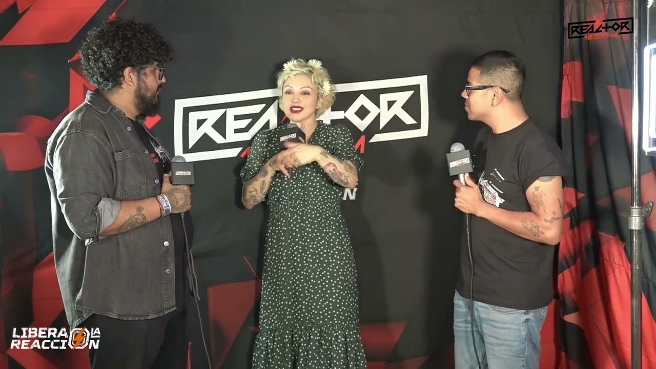 Mon Laferte en entrevista desde Vive Latino