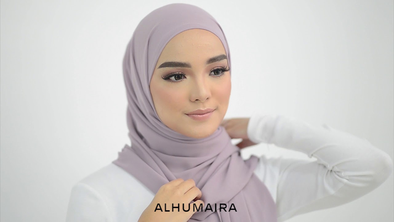 DARLA INSTANT SHAWL Styling Tutorial 04
