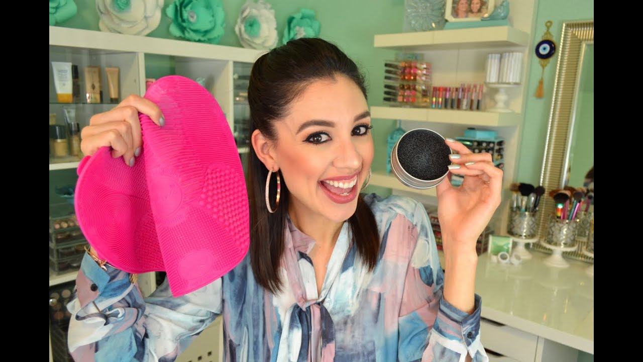 How I Clean My Tools! | Makeup Brush + Sponge Maintenance
