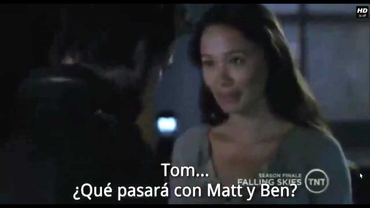 Tom and Anne Kiss