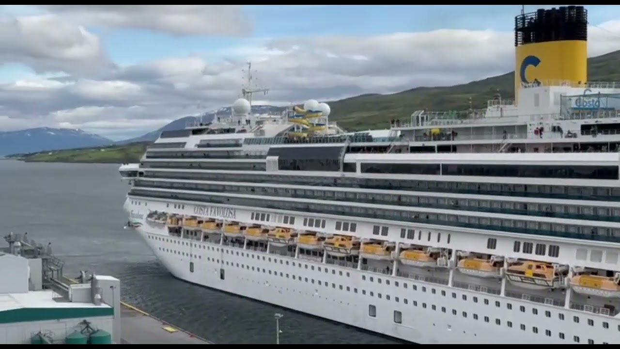 Arrival of the Costa Favolosa in Akureyri – July 9, 2025 / Ankunft der Costa Favolosa in Akureyri