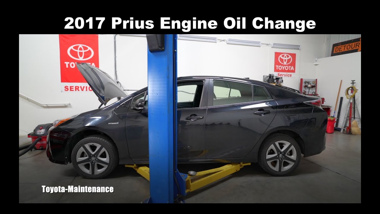 2017 Toyota Prius Engine Oil and Filter Change