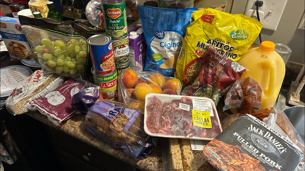 Senior food pantry haul .Unbelievable what happened 