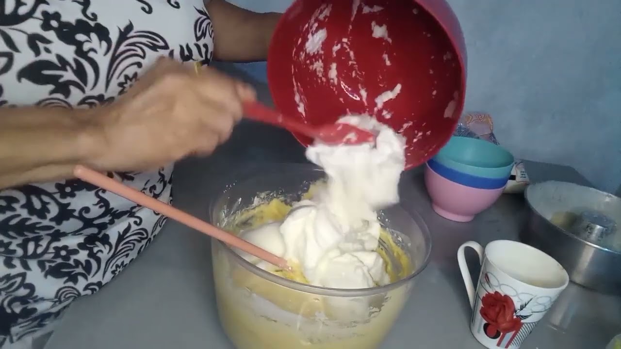 Bolo de fruta  pão  😋 🍞