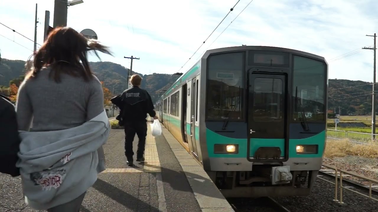小浜線 十村駅　125系　１８９系　はなあかり