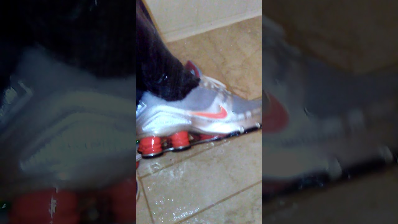 wet Nike Shox